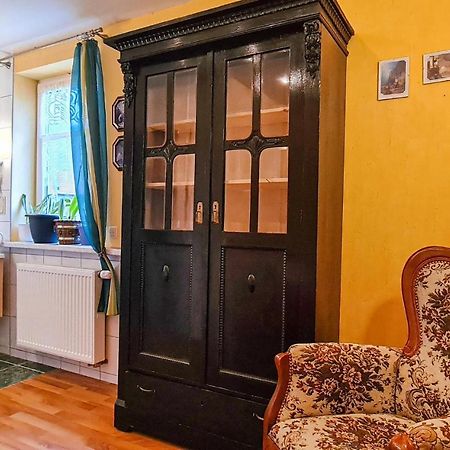 2 Bedroom Cozy Apartment In Зуль Экстерьер фото