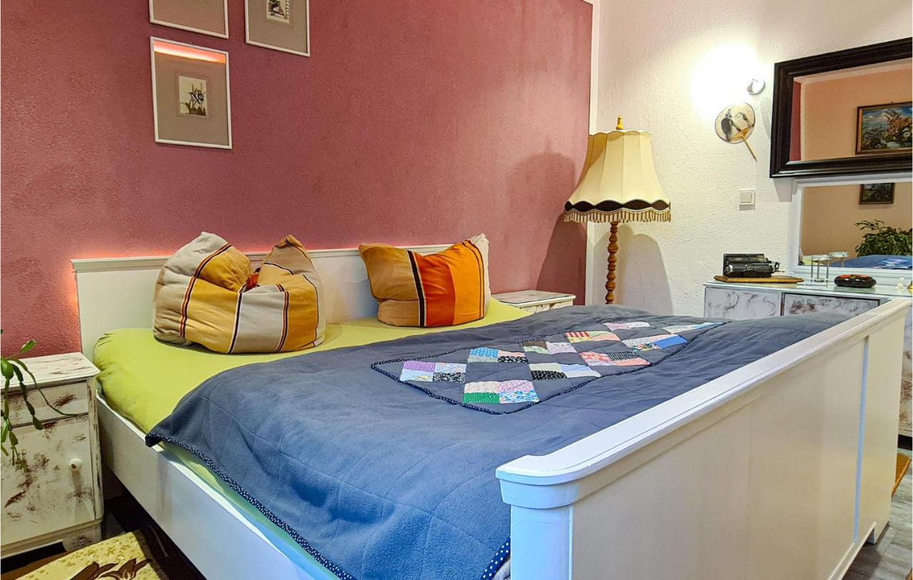 2 Bedroom Cozy Apartment In Зуль Экстерьер фото